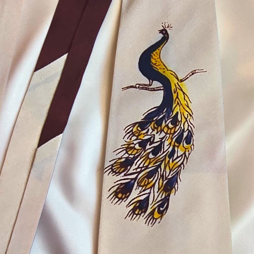 Vintage 1940s 1950s Peacock Necktie Cream Satin Novelty Pictorial Wide Tie 52"